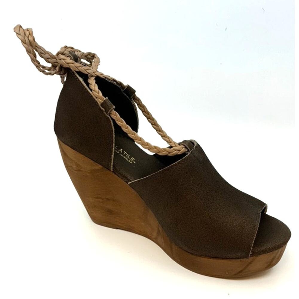 VERY VOLATILE Womens Fable Brown Gladiator Wooden Wedge Sandals Heels / Size 9